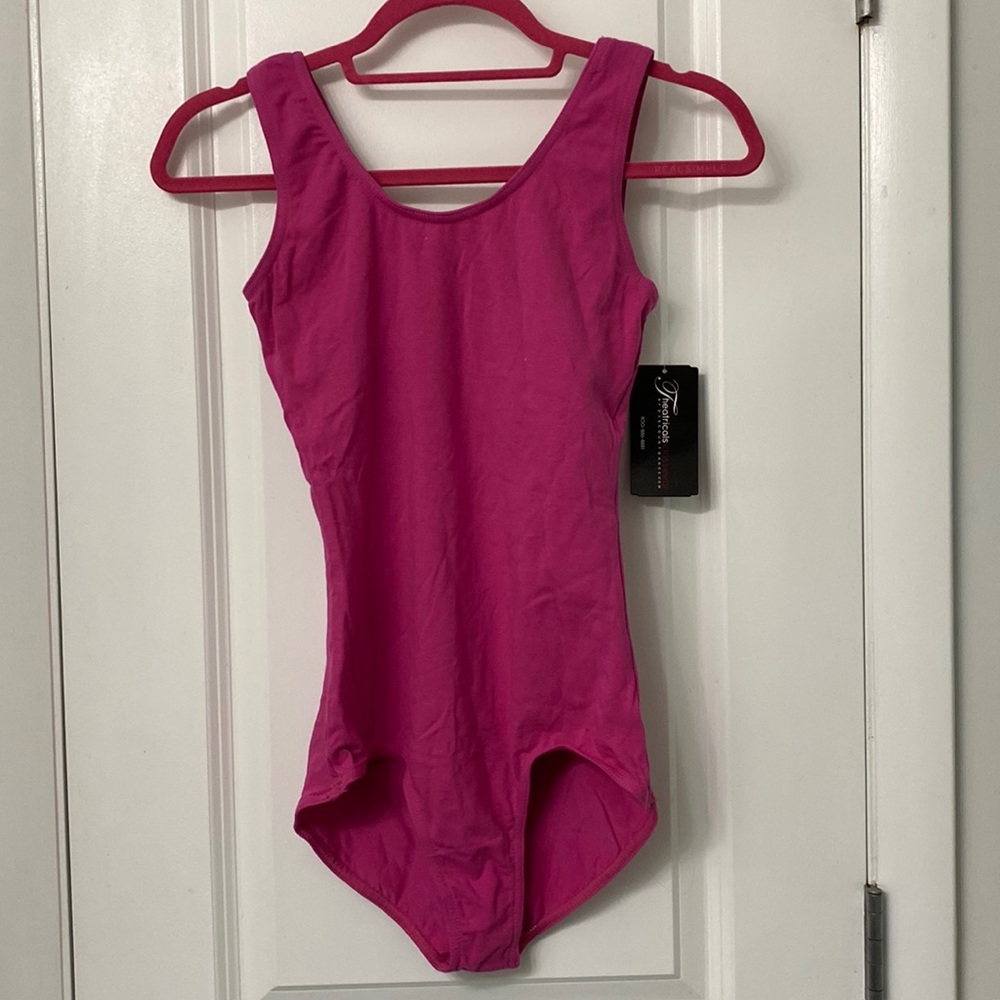New Theatricals Leotard Tank Bodysuit Womens Medium Mulberry Pink Dance Ballet